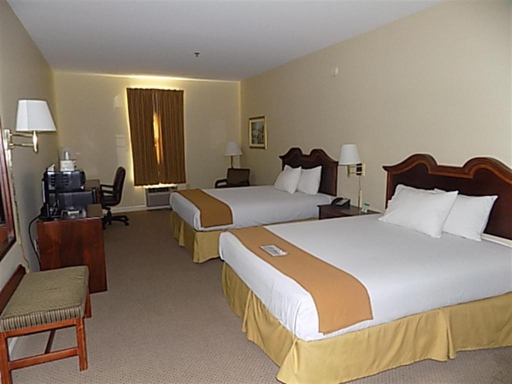 Hotel Plantation Oaks Millington Exterior foto