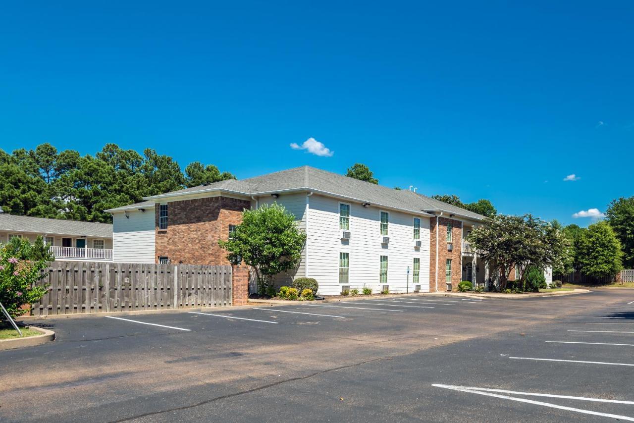 Hotel Plantation Oaks Millington Exterior foto